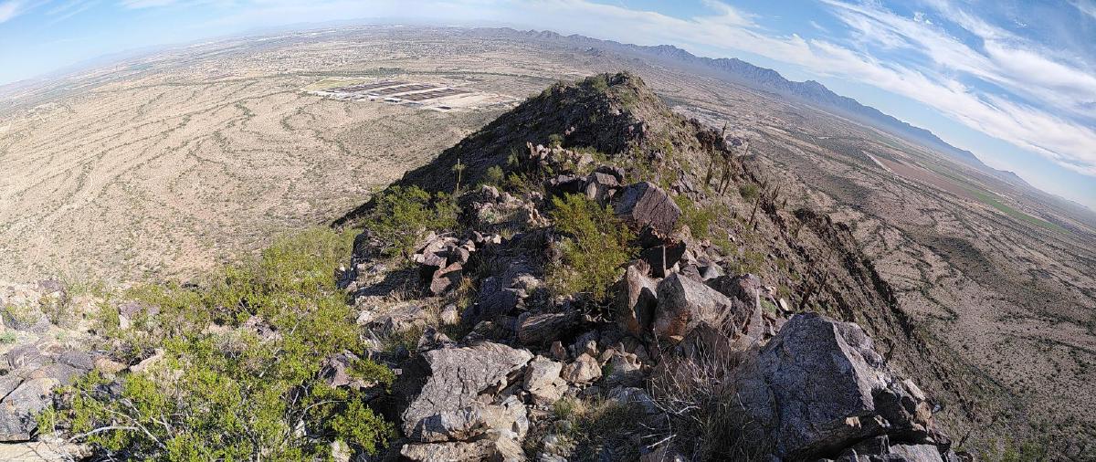 A view of the desert from the top of a mounain