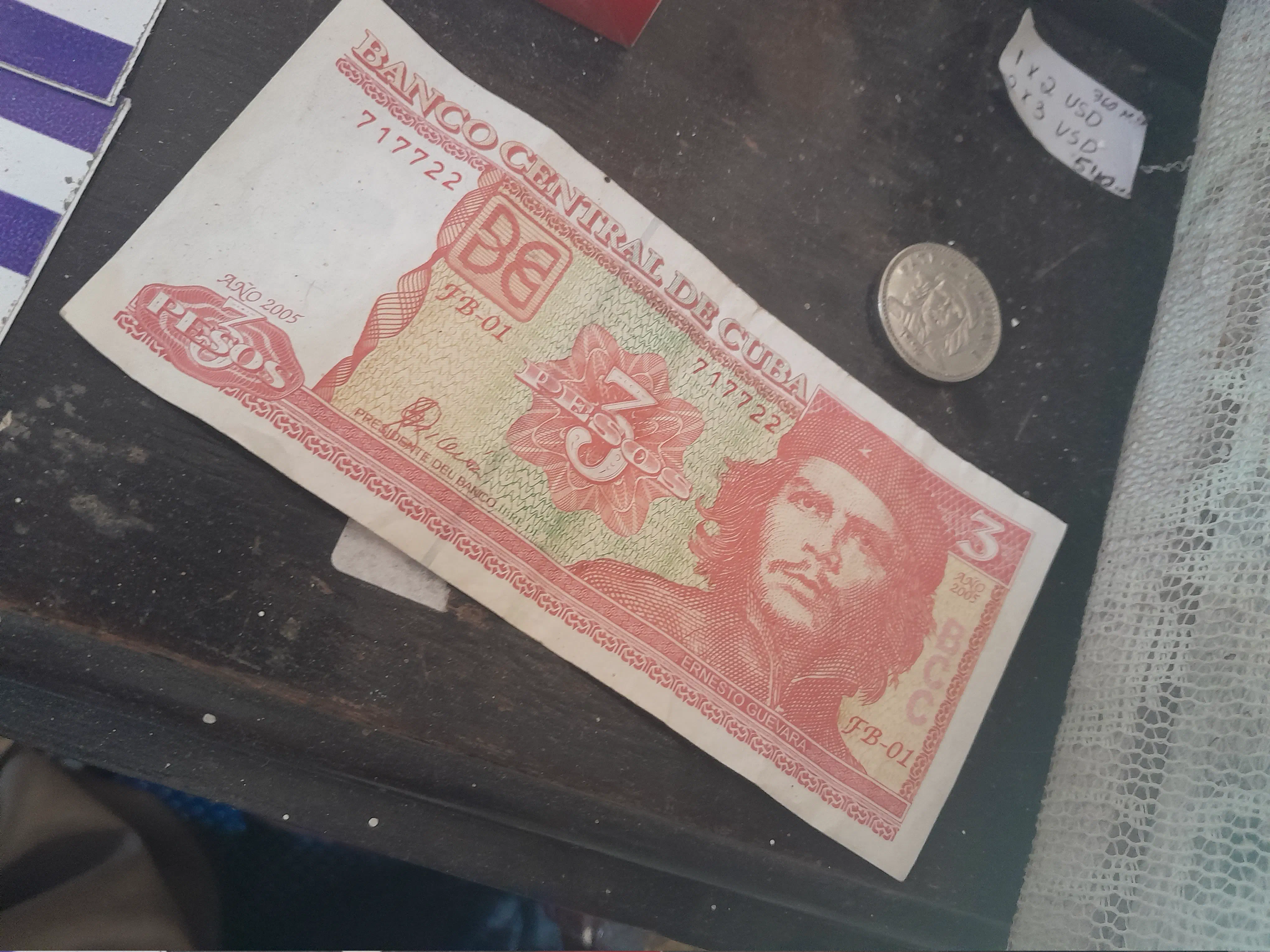 3 Cuban peso note