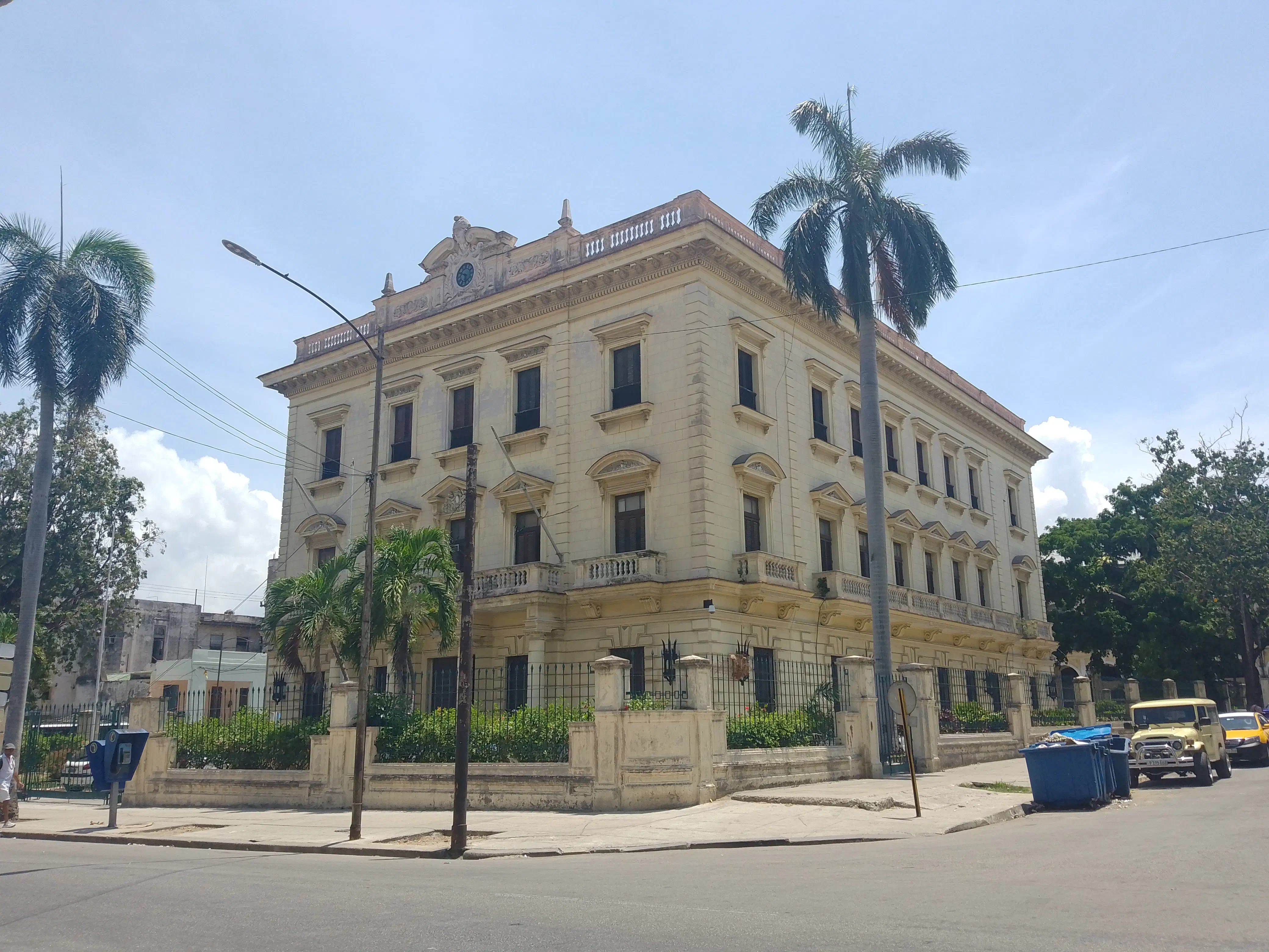 Colonial-era building