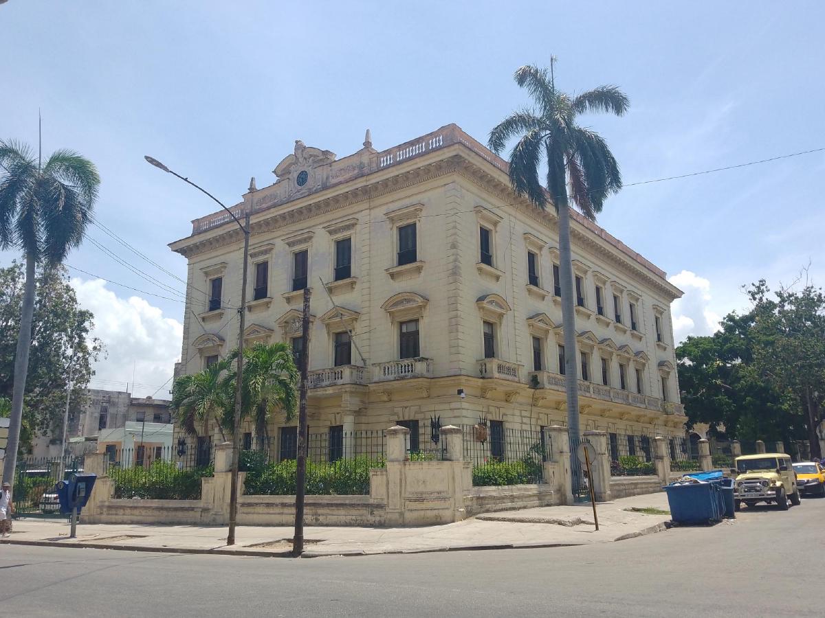 Colonial-era building