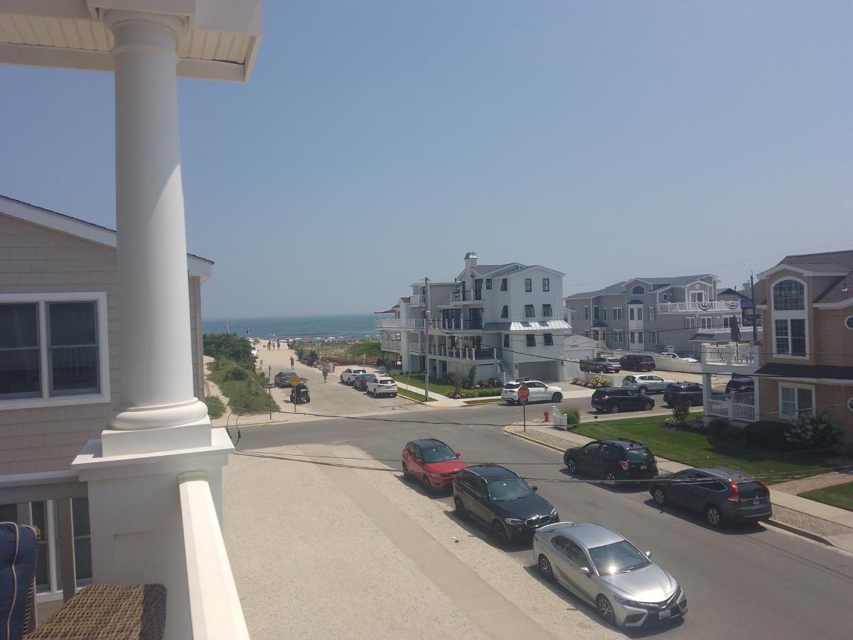 Road to the beach