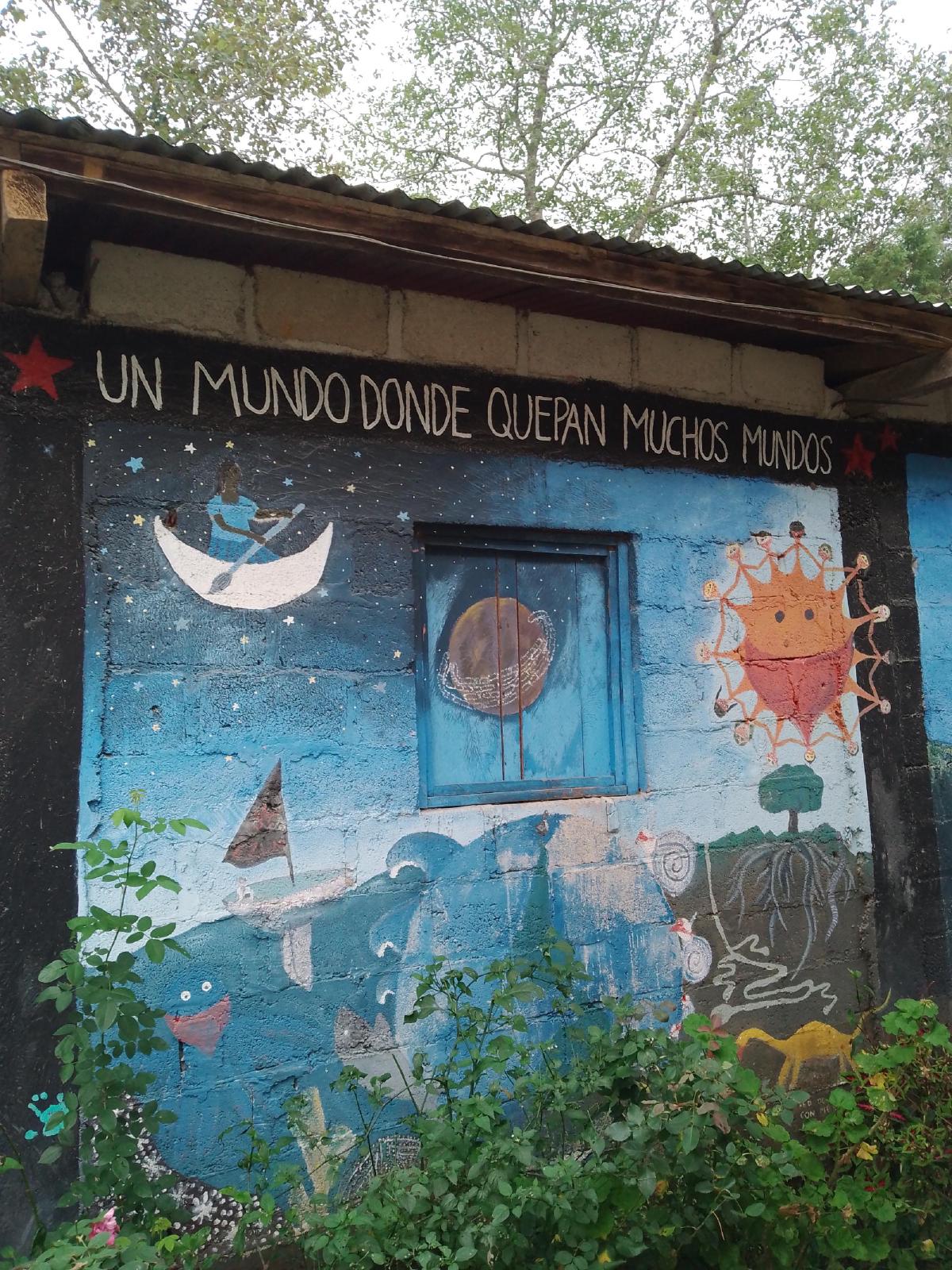 Mural of several worlds